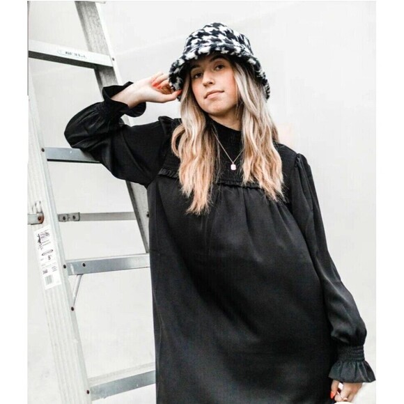 Elan Womens Size M Black Mini Dress Mock Neck Sheer Unlined Ruffle Smocked U4 - Picture 2 of 12